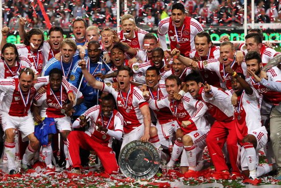 阿贾克斯欧冠悲歌：从辉煌到深渊的坠落