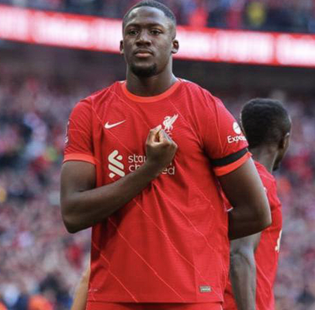 科纳特带病出战：为队友与信念而拼搏