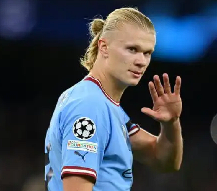 曼市德比失利后瓜帅谈阵容安排：聚焦球员状态与团队能量